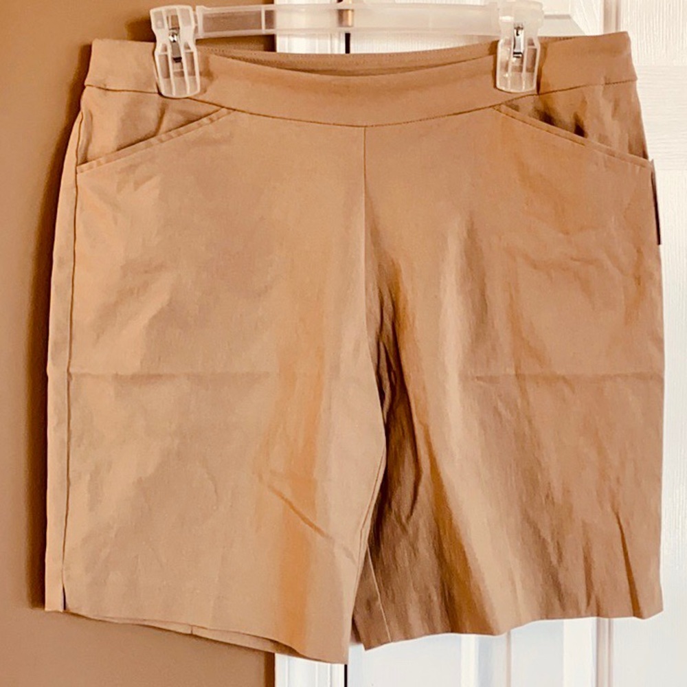 Gorgeous Time & Tru Stretch Mid-Rise Shorts🎁. - Picture 11 of 12